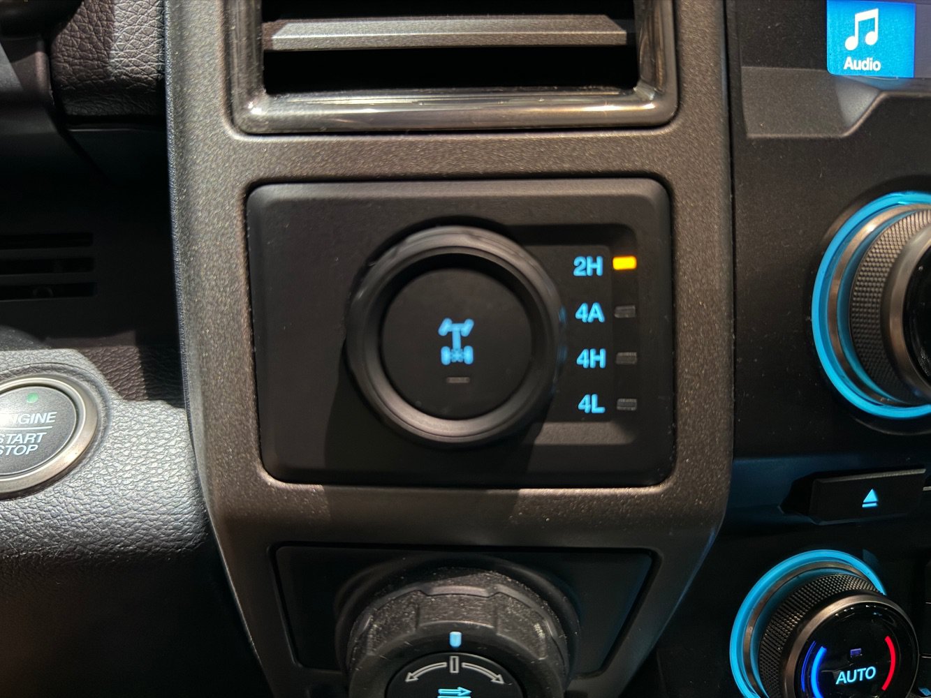 Used 2018 Ford F150 Raptor w/ Equipment Group 802A Luxury AWD/4WD image 31