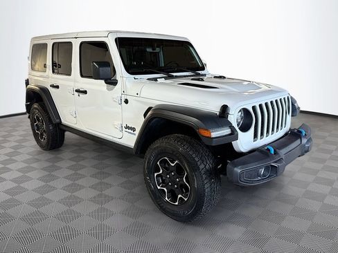 Used 2022 Jeep Wrangler Unlimited Rubicon 4xe AWD/4WD image 4