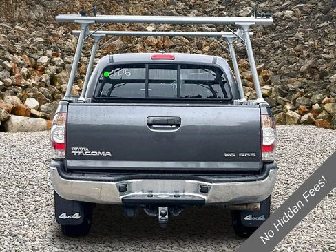 Used 2015 Toyota Tacoma 4x4 Double Cab w/ SR5 Package image 4