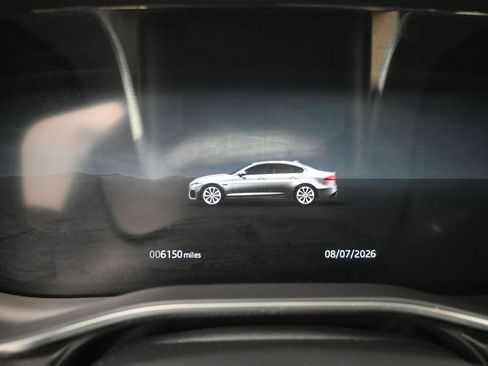 Certified 2024 Jaguar XF R-Dynamic SE AWD/4WD image 25
