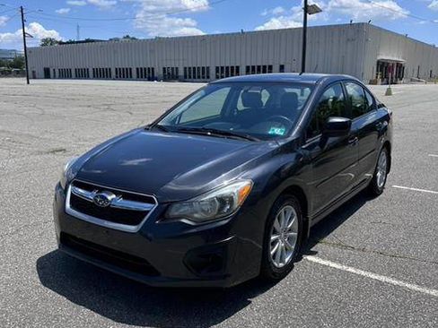 Used 2013 Subaru Impreza 2.0i Premium w/ All-Weather Pkg image 3