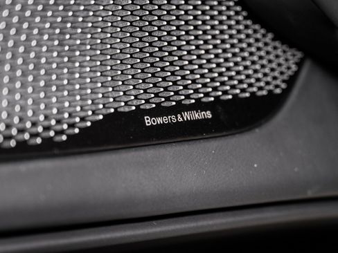 Used 2025 Aston Martin DBX 707 image 54