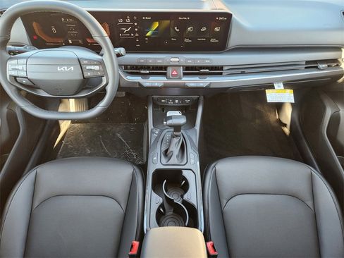 New 2026 Kia K4 EX image 18