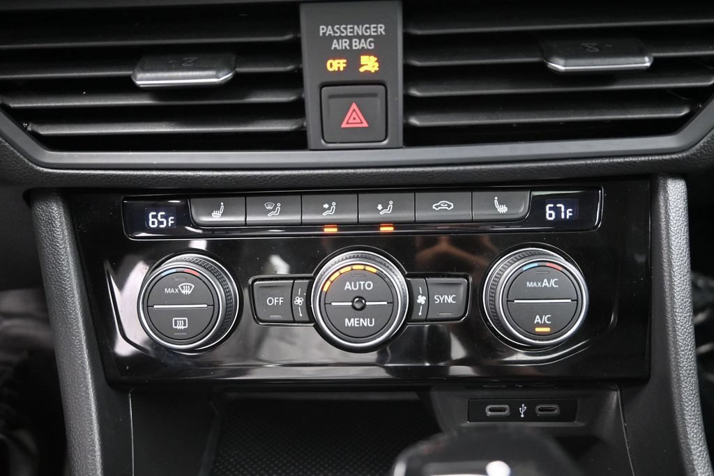 Used 2022 Volkswagen Jetta SE FWD image 18