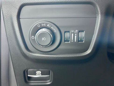 New 2025 Jeep Grand Cherokee L Overland w/ Luxury Tech Group IV AWD/4WD image 7