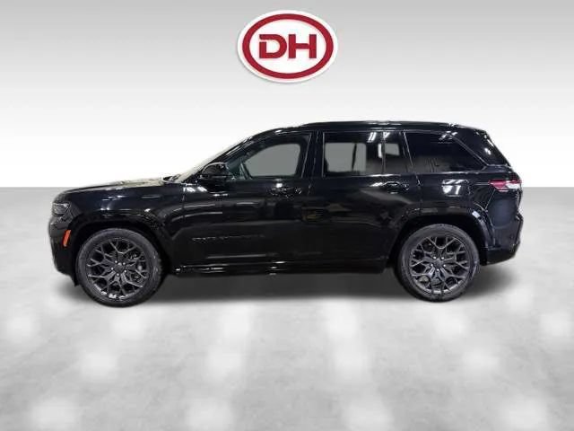 Used 2025 Jeep Grand Cherokee Summit w/ Obsidian Package AWD/4WD image 9