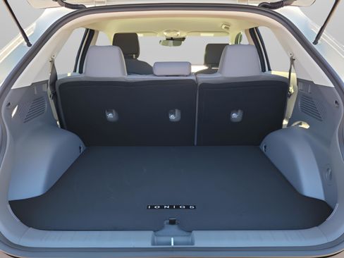 New 2026 Hyundai Ioniq 5 SE image 33