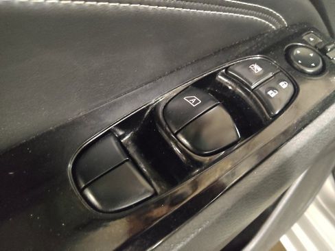 Used 2023 Nissan Altima 2.5 SV w/ SV Premium Package FWD image 27