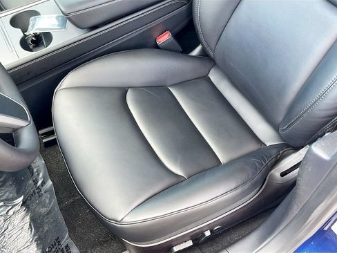 Used 2022 Tesla Model 3 Standard Range RWD image 17
