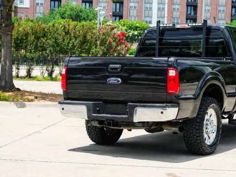 Used 2015 Ford F250 XLT w/ XLT Premium Package AWD/4WD image 25