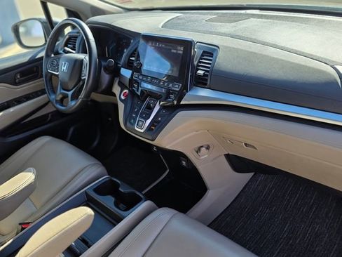 Used 2024 Honda Odyssey EX-L image 9