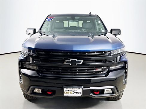 Used 2020 Chevrolet Silverado 1500 LT Trail Boss image 3