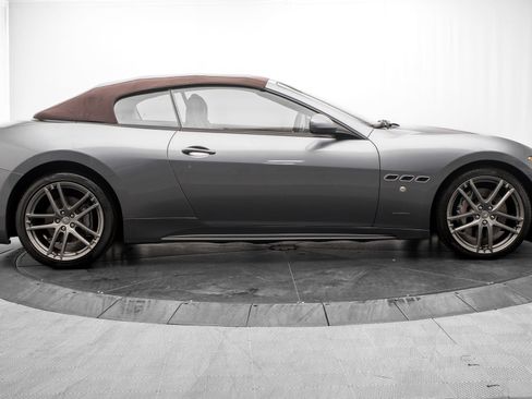 Used 2018 Maserati GranTurismo MC RWD image 10