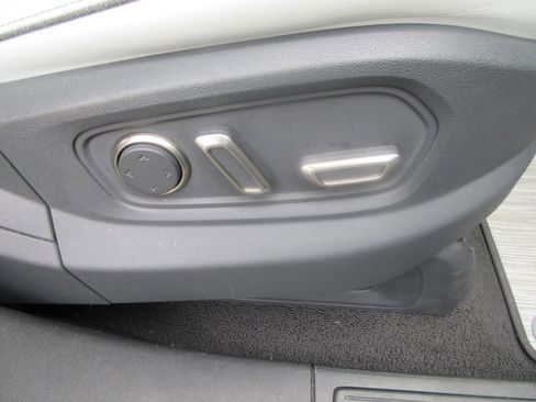 Used 2023 Rivian R1S Launch Edition image 25