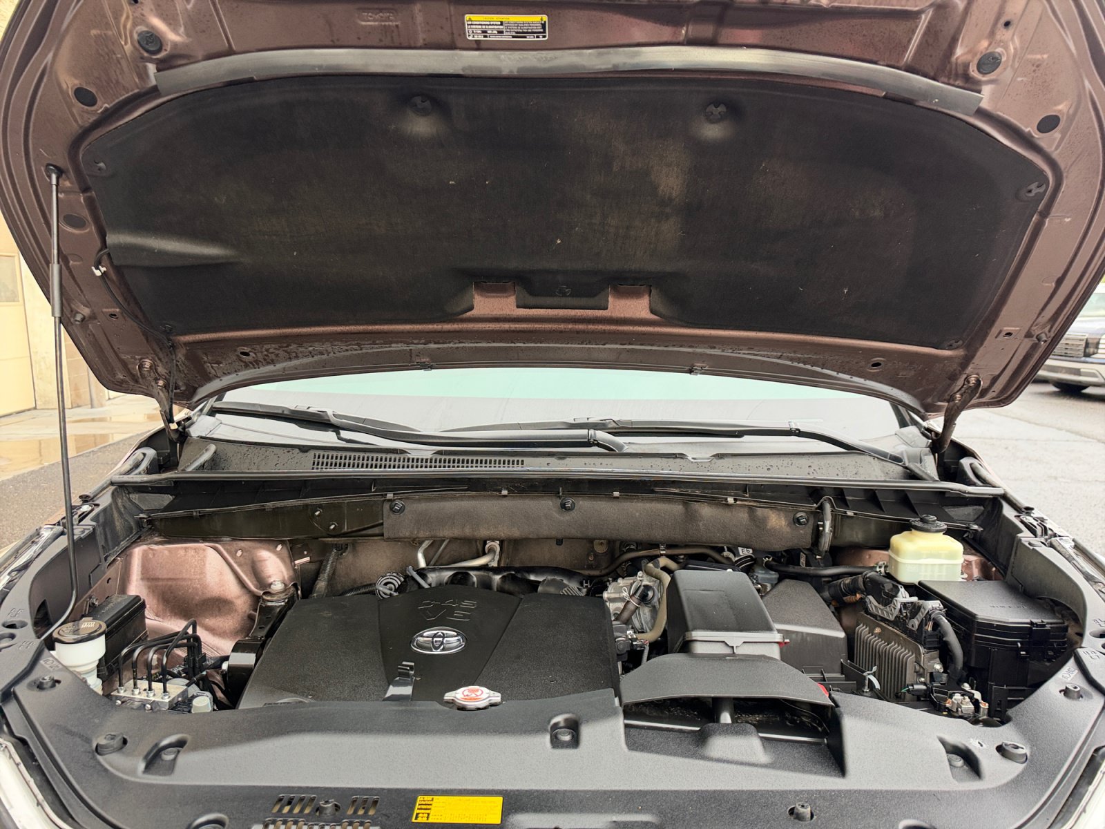 Used 2018 Toyota Highlander XLE w/ Carpet Mat Package (TMS) FWD image 22