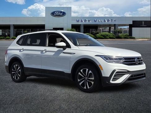 Used 2024 Volkswagen Tiguan S image 7