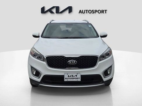 Certified 2018 Kia Sorento EX image 2