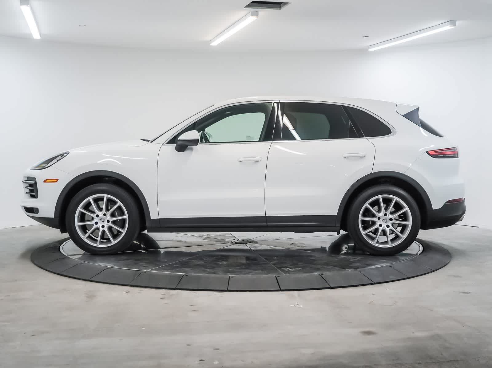 Certified 2023 Porsche Cayenne AWD/4WD image 2