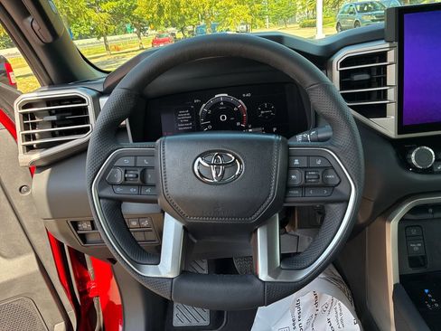 New 2026 Toyota Tundra Limited AWD/4WD image 19