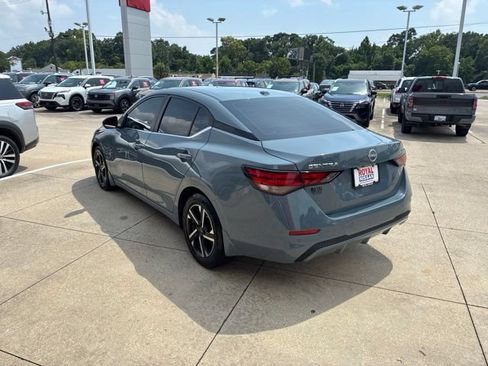 Used 2024 Nissan Sentra SV FWD image 5