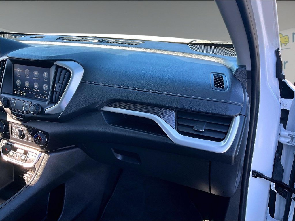 Used 2024 GMC Terrain SLT AWD/4WD image 13
