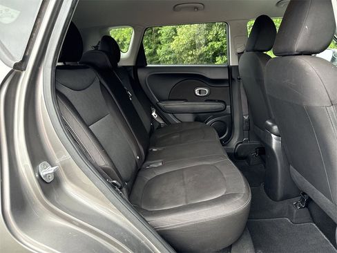 Used 2016 Kia Soul image 24