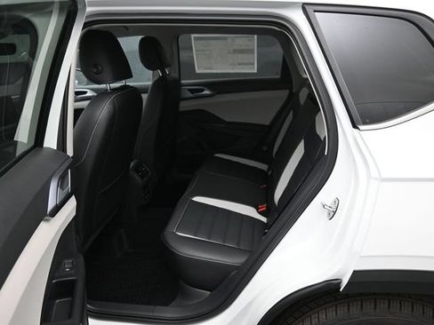 New 2026 Volkswagen Taos SEL AWD/4WD image 11