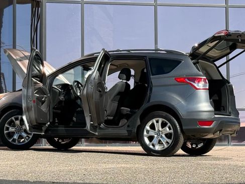 Used 2013 Ford Escape SE image 30