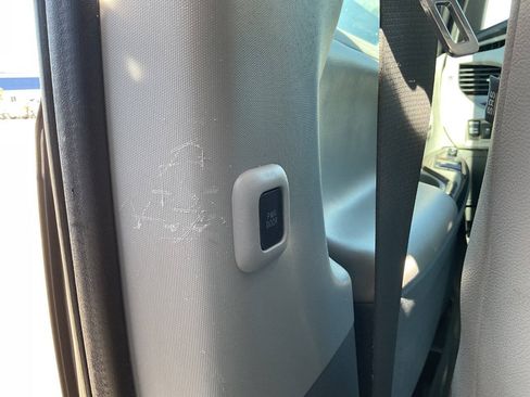 Used 2020 Toyota Sienna XLE Premium w/ Carpet Mat Package FWD image 37