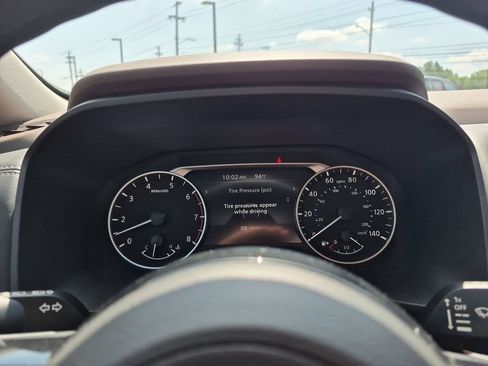 Certified 2023 Nissan Rogue SV AWD/4WD image 15