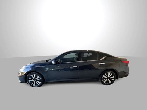 Used 2019 Nissan Altima 2.5 SV FWD image 5