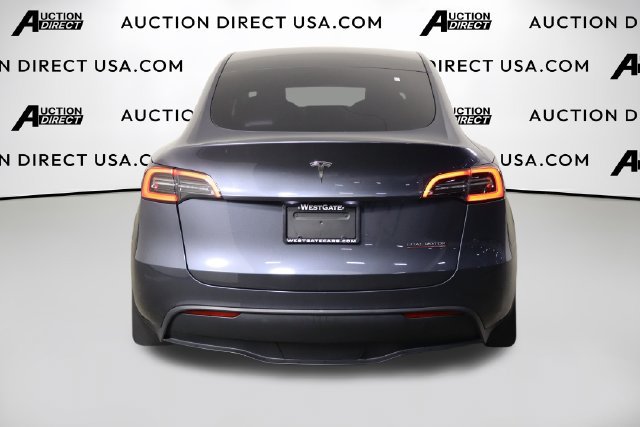Used 2023 Tesla Model Y Long Range AWD/4WD image 3