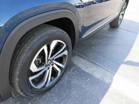 Used 2020 Volkswagen Atlas Cross Sport SEL Premium AWD/4WD image 13