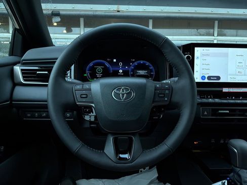 New 2026 Toyota Camry XSE FWD image 32