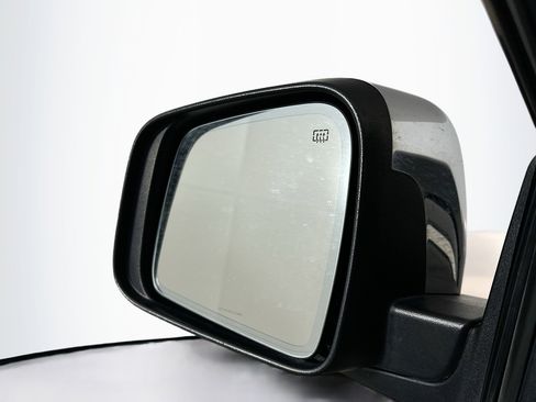 Used 2015 Jeep Grand Cherokee Limited image 16