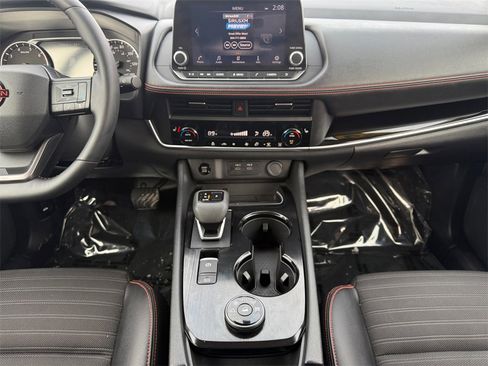 Certified 2025 Nissan Rogue SV w/ Rock Creek Premium Package image 11