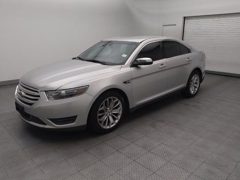 Used 2015 Ford Taurus Limited FWD image 2
