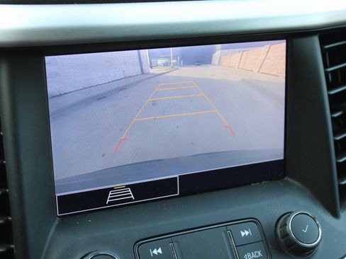 Used 2022 GMC Acadia SLE w/ Driver Convenience Package image 8