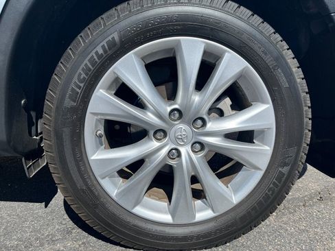 Used 2015 Toyota RAV4 Limited AWD/4WD image 36
