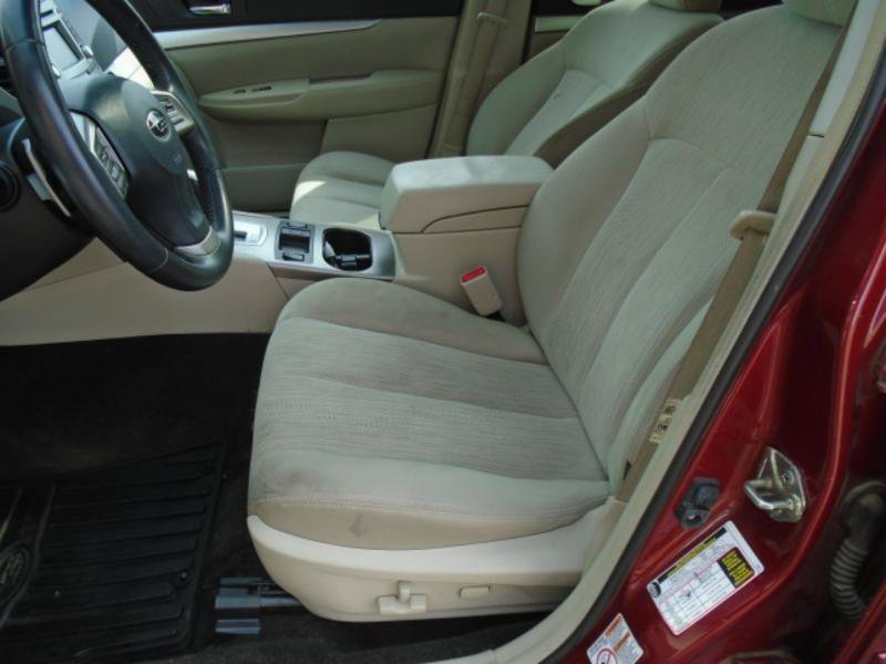 Used 2014 Subaru Outback 2.5i Premium w/ Moonroof Package AWD/4WD image 11
