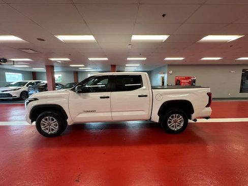 Certified 2025 Toyota Tundra SR5 w/ SR5 Convenience Package AWD/4WD image 6