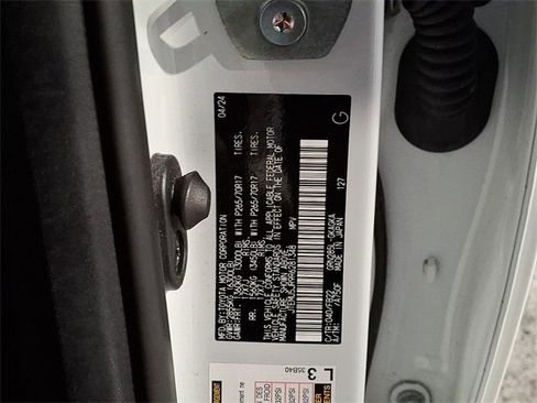 Used 2024 Toyota 4Runner SR5 image 29