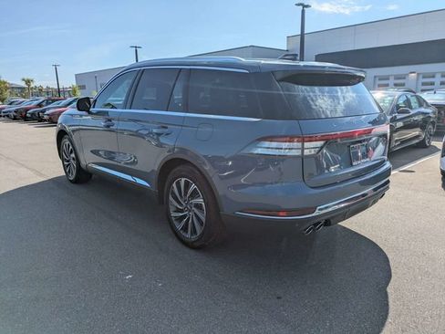 Used 2025 Lincoln Aviator 2WD image 5