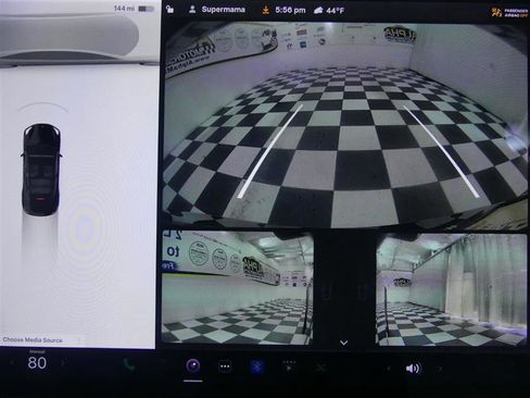 Used 2020 Tesla Model Y Long Range image 11