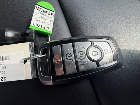 Used 2023 Ford Explorer XLT w/ Equipment Group 202A AWD/4WD image 44