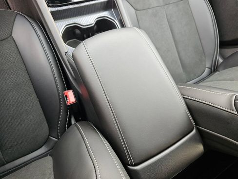 New 2025 Jeep Grand Cherokee Altitude image 23