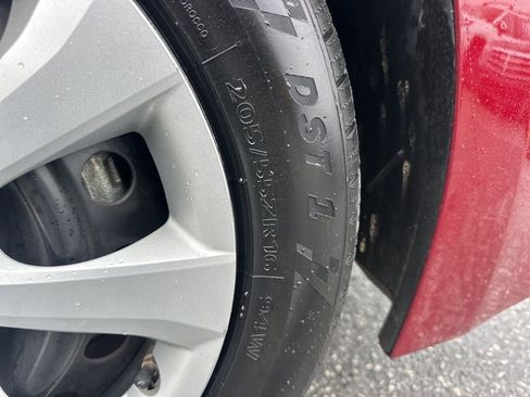 Used 2022 Toyota Corolla LE image 27