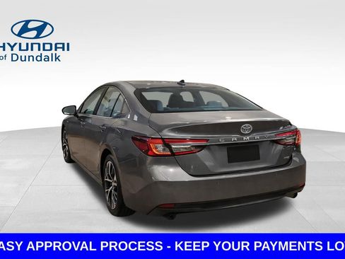 Used 2025 Toyota Camry LE image 5