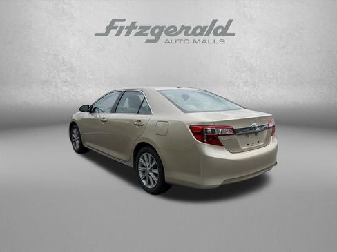 Used 2012 Toyota Camry XLE w/ Leather Pkg FWD image 6