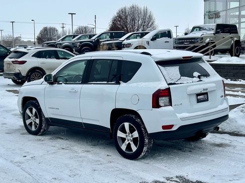 Used 2017 Jeep Compass High Altitude image 3